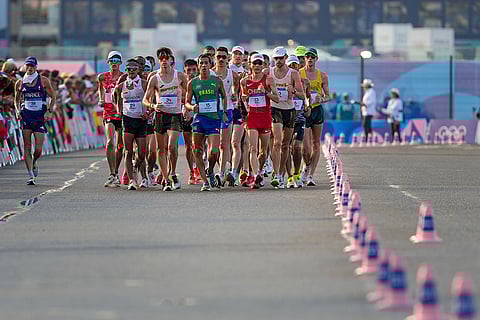 Paul McGrath, Caio Bonfim and others during the men's 20km race walk